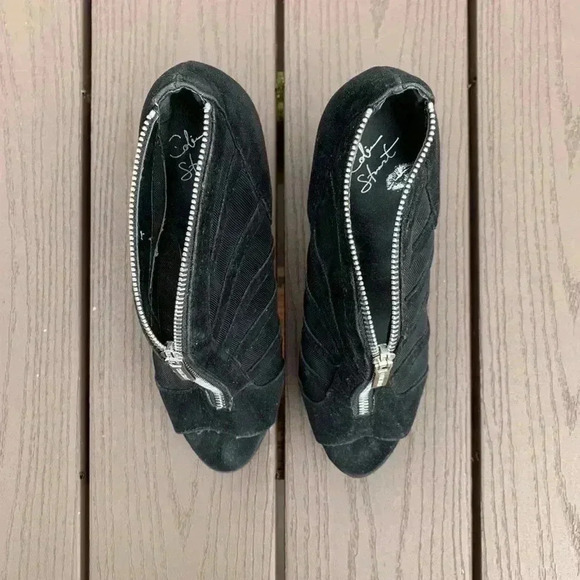 Colin Stuart black mesh pumps with zippers - Picture 5 of 6